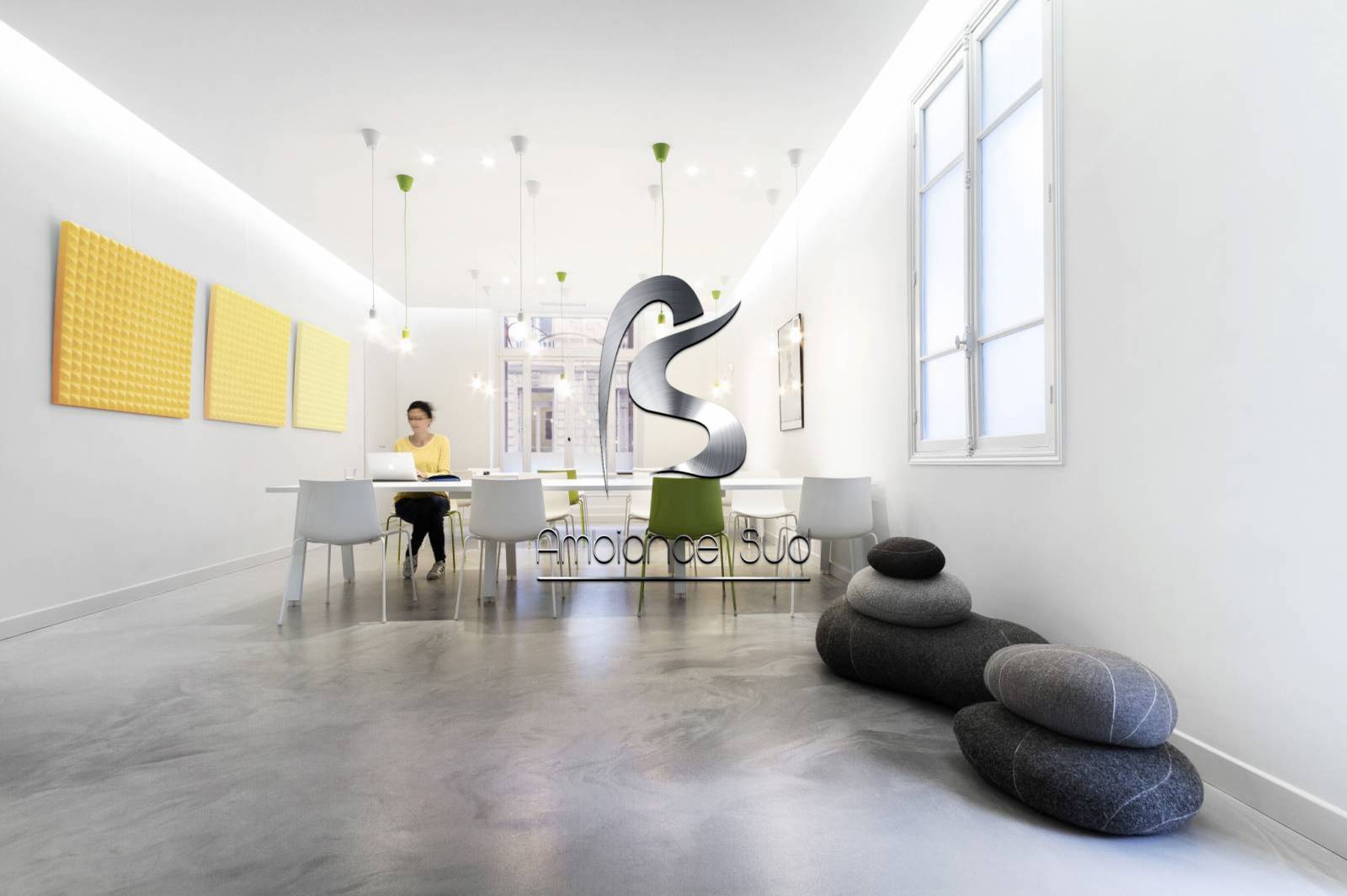 Artisan pour renovation de grande surface de bureaux en béton ciré Toulon Var 83