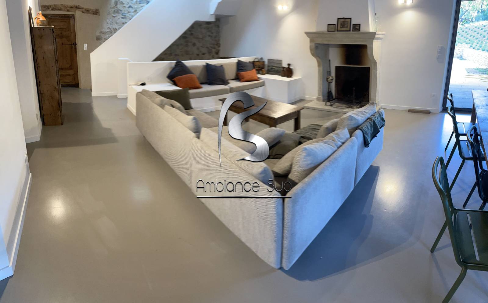 Sol pour un gîte en béton ciré industriel