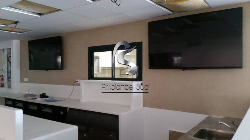 Rénovation local commercial en béton ciré La Valette du Var 83